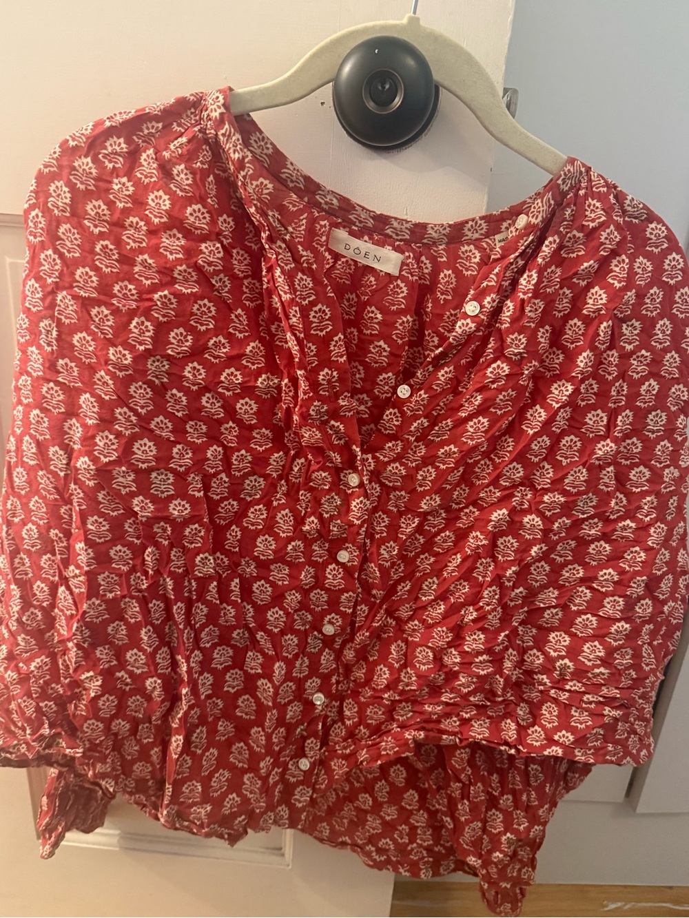 Doen Red Floral Button-Front Peasant Blouse